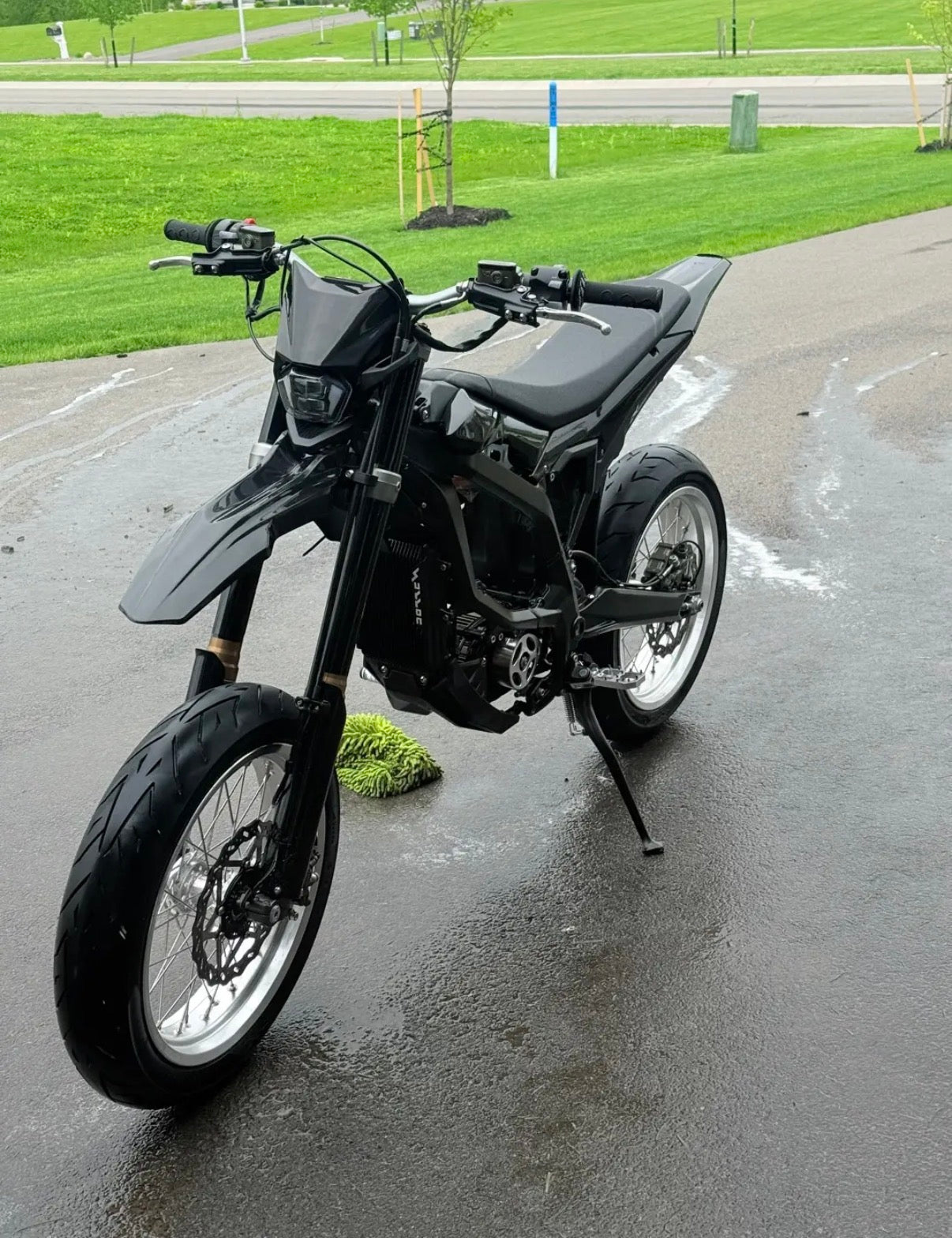 Supermotos