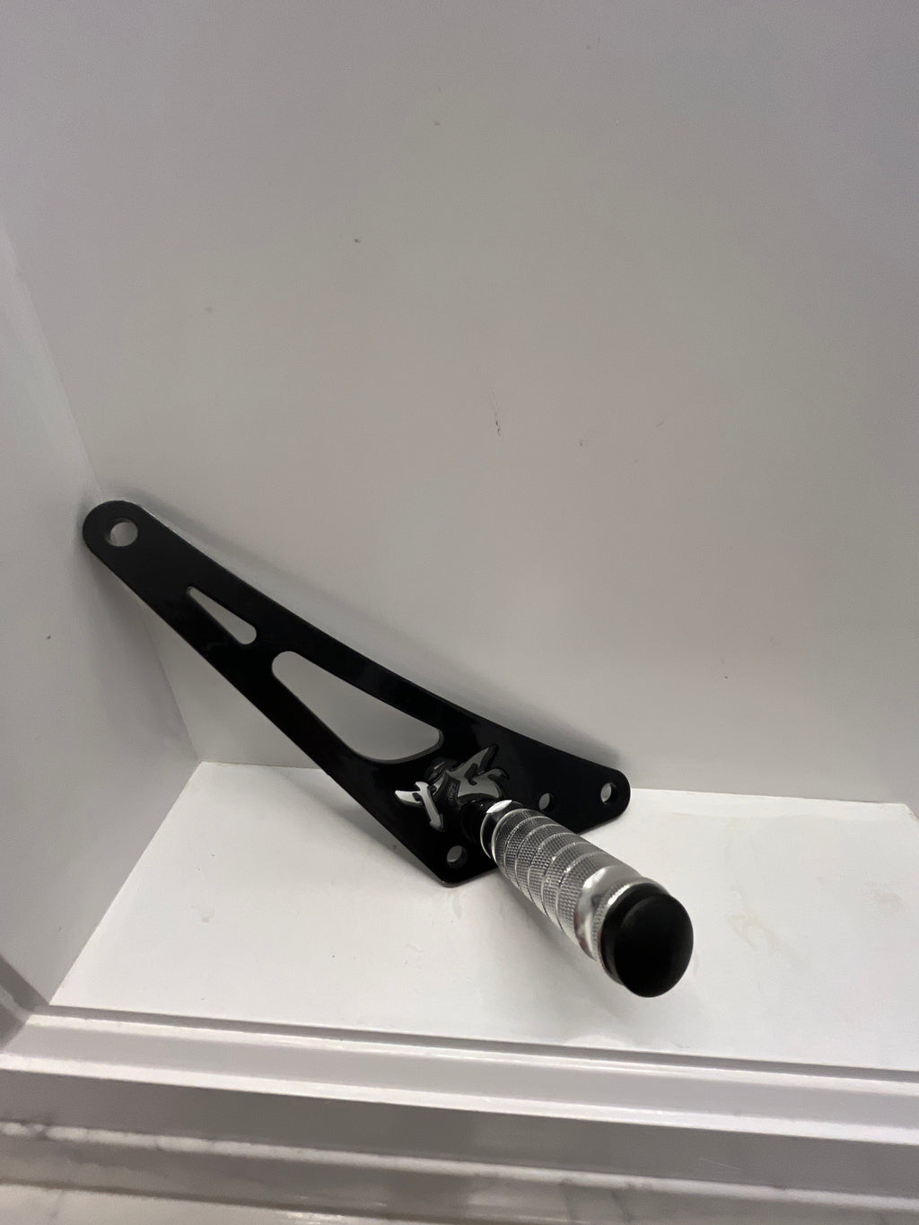Ultra Bee Shift Lock & Bracket (Ships USA - TG Racing)