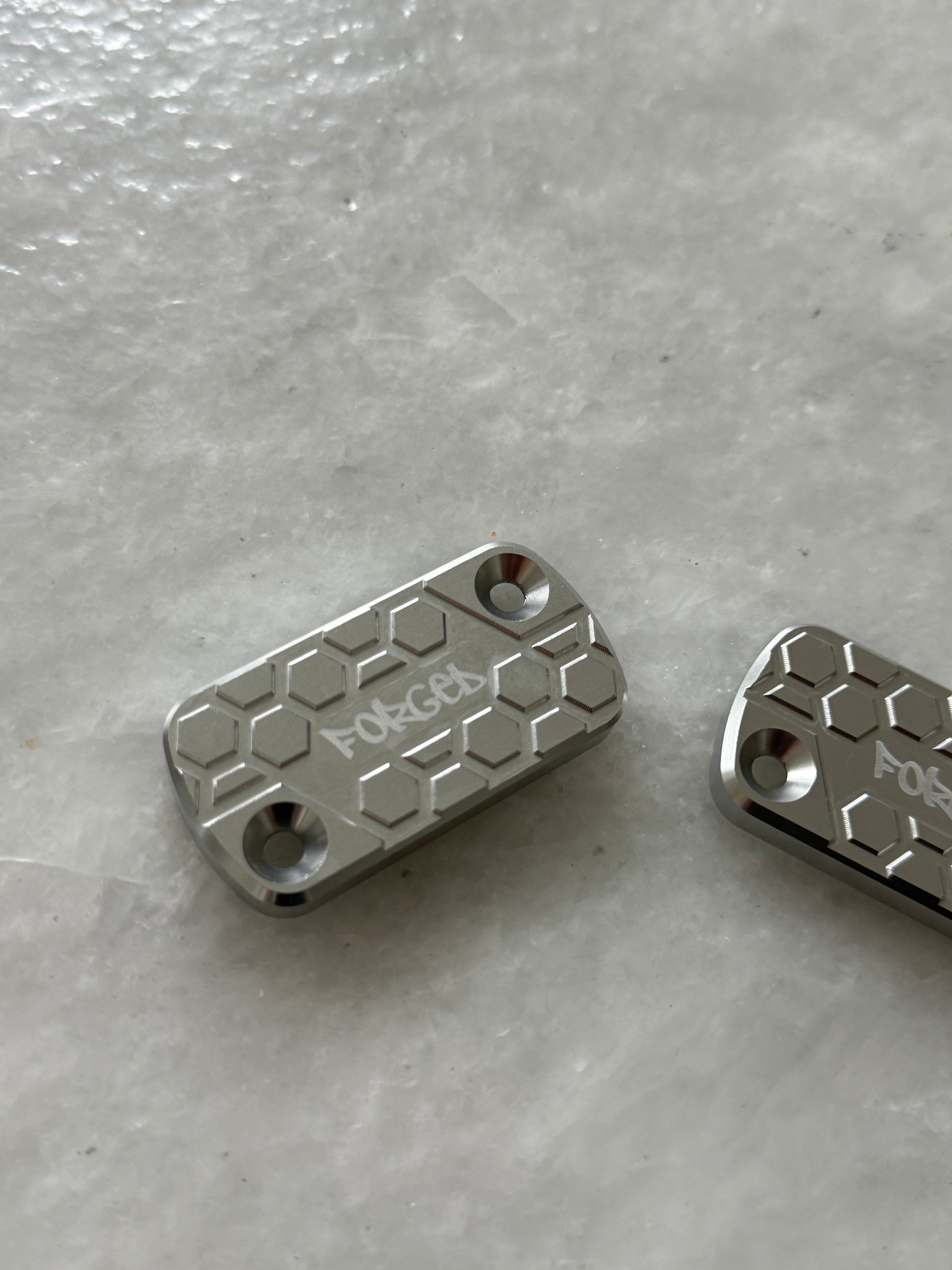 Sur-Ron Ultra Bee Brake Reservoir Cap | CNC Metal Upgrade (Black & Chrome)