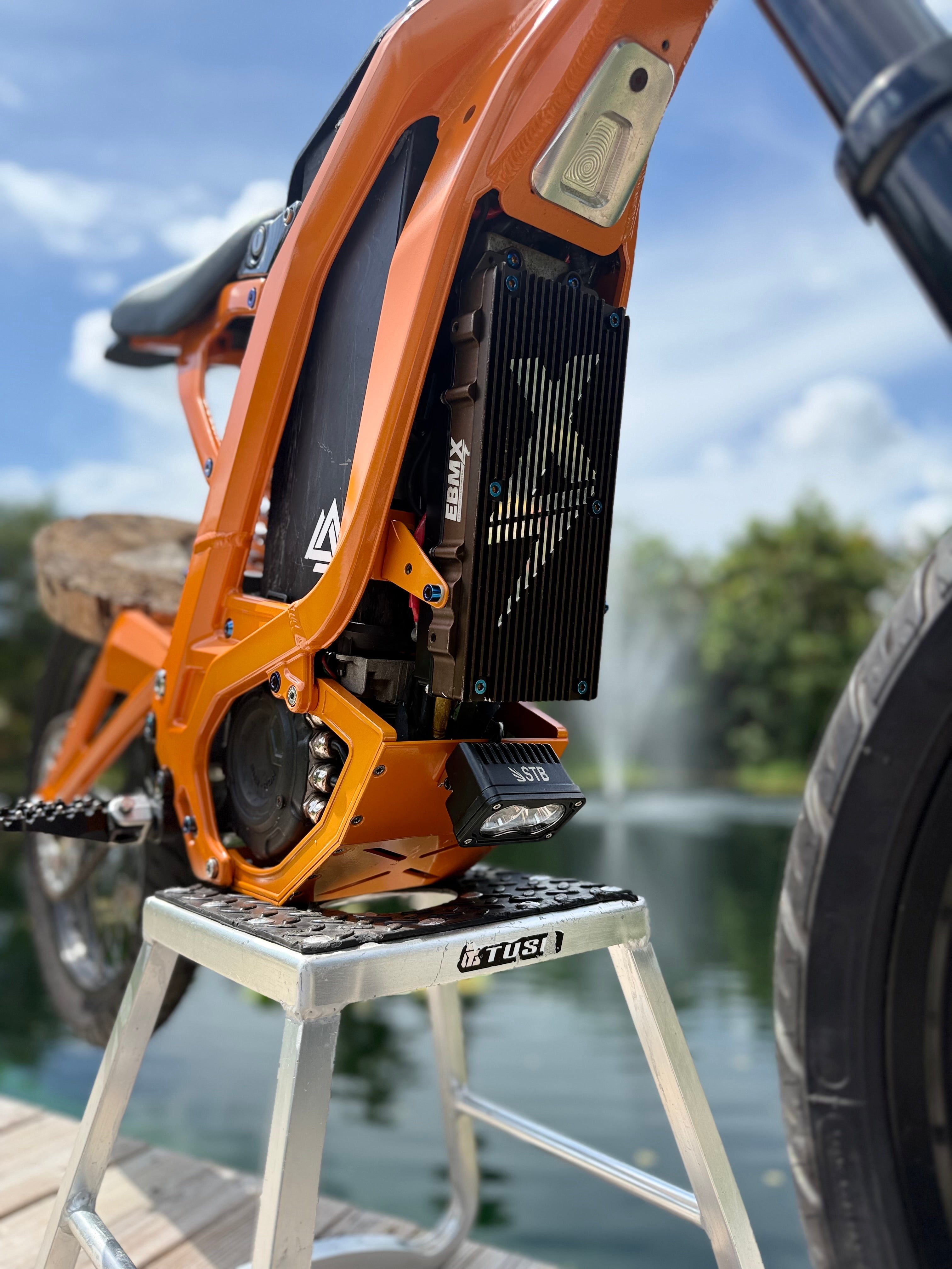 Streetbeam Wheelie Light