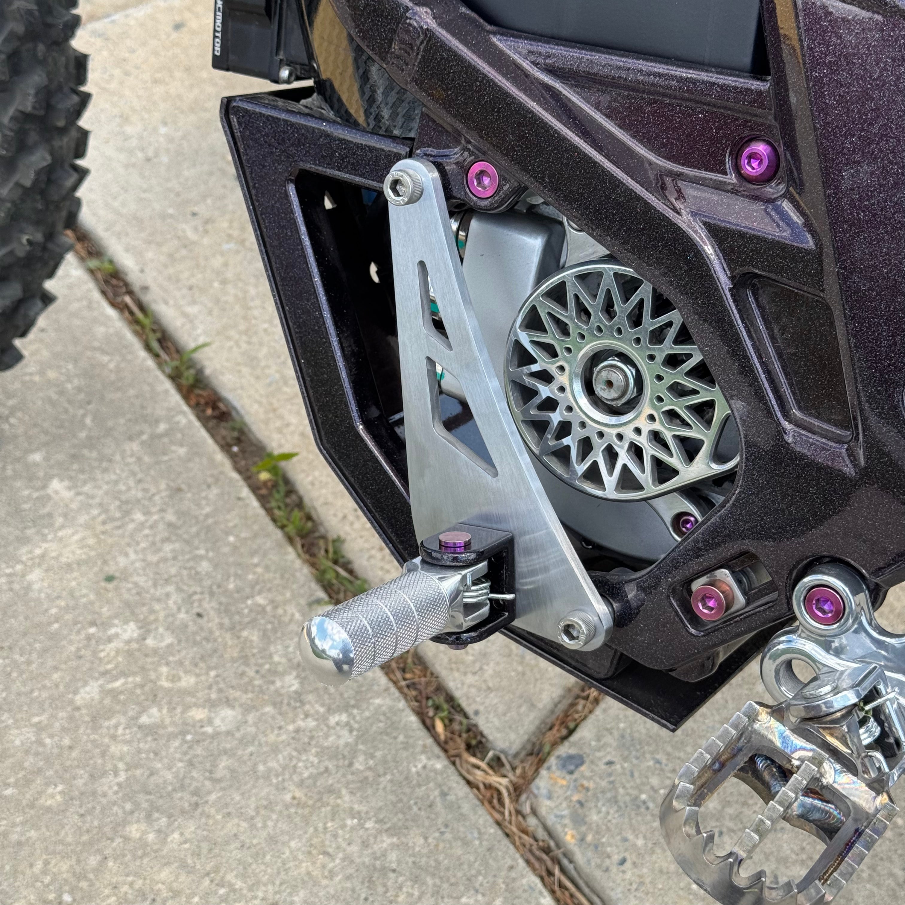 LBX Folding Foot Lock