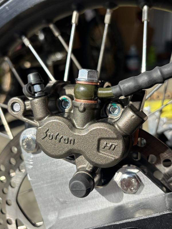 Rawrr Mantis X / X Pro / 72V / Mini Rear Brake Upgrade w/ Surron Ultra Bee HT Caliper
